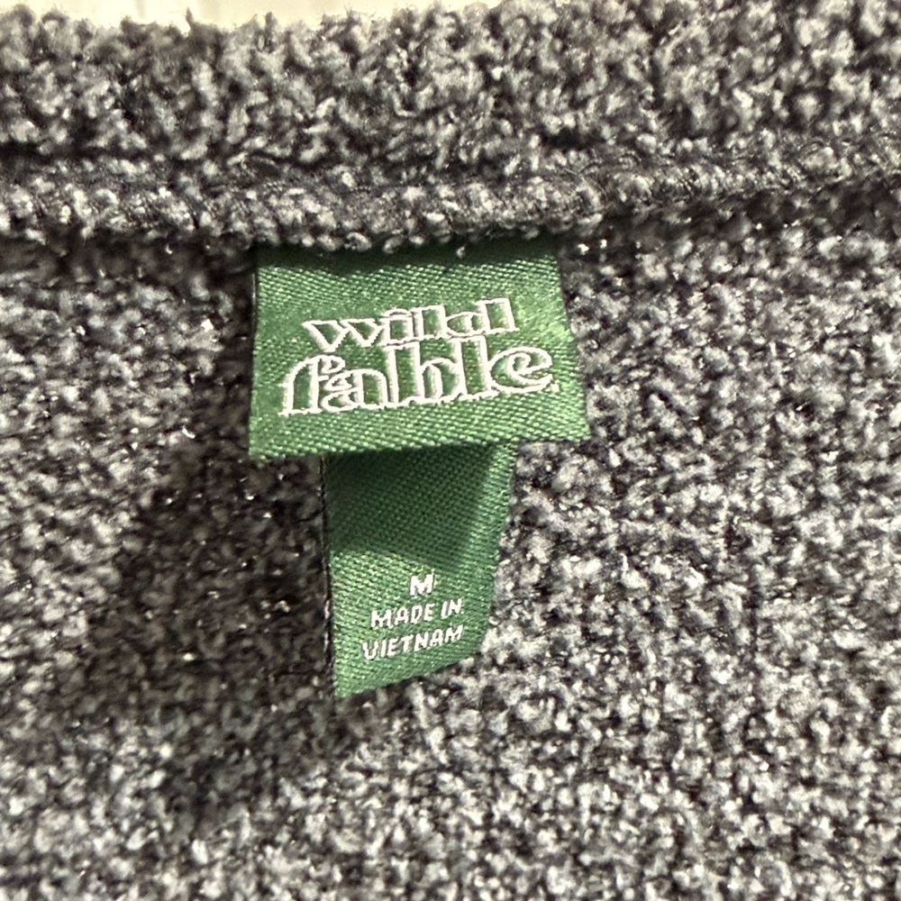 Wild Fable Dark Gray Ruched Long Sleeve Crop Top - Picture 2 of 3